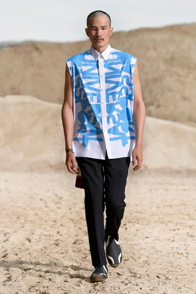 Look 50